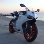 Ducati 899 face à intra muros de Saint-Malo