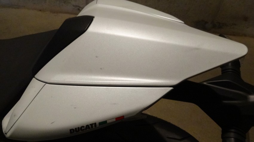 capot de selle Ducati 899