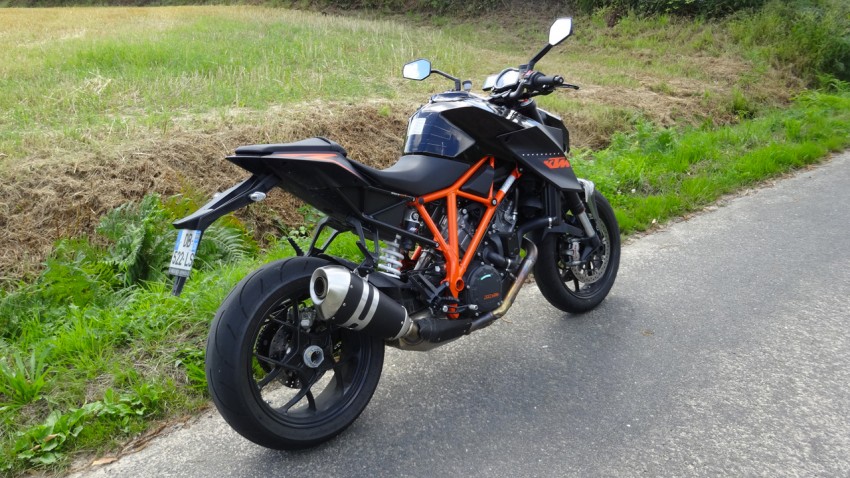 moto roadster KTM