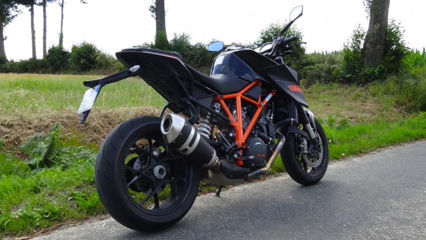 Superduke 1290 R KTM orange et noir