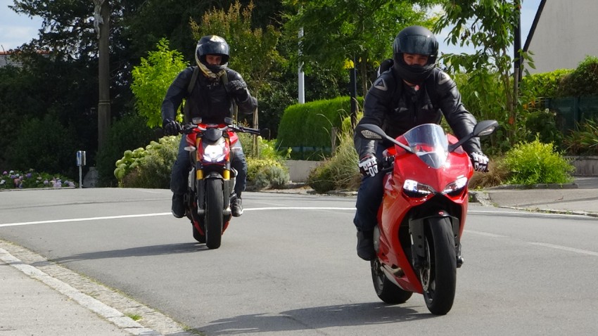 moto Ducati à Rennes : Panigale et Streetfighter dans les balades moto de David