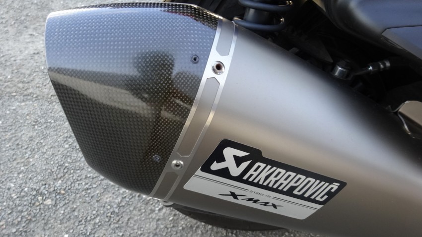 échappement akrapovic sur le xmax 400