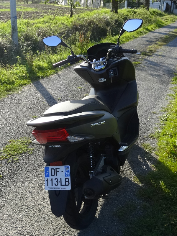 moteur 125cc au scooter PCX