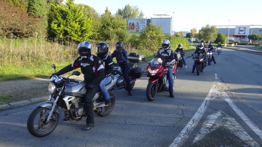 départ balade moto de Rennes (Bretagne)