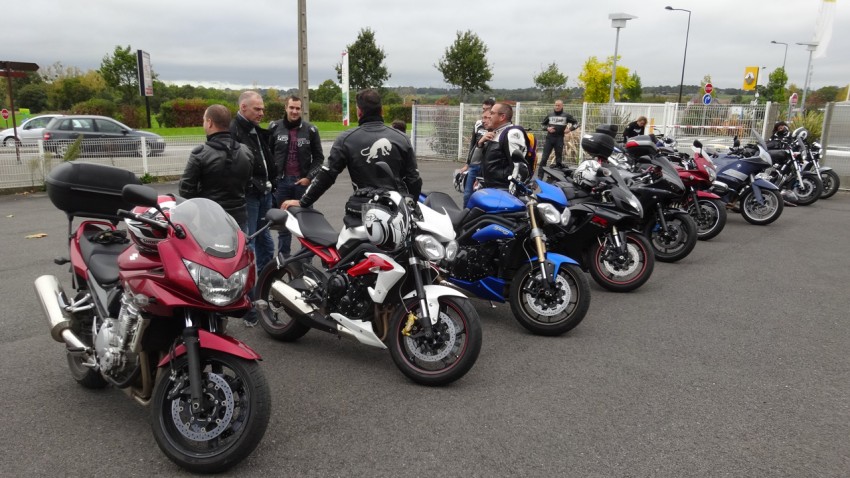 pompier de Combourg : arrêt des motards Rennais