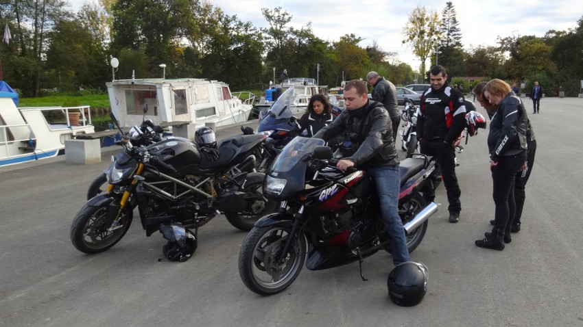balade moto dimanche à Rennes