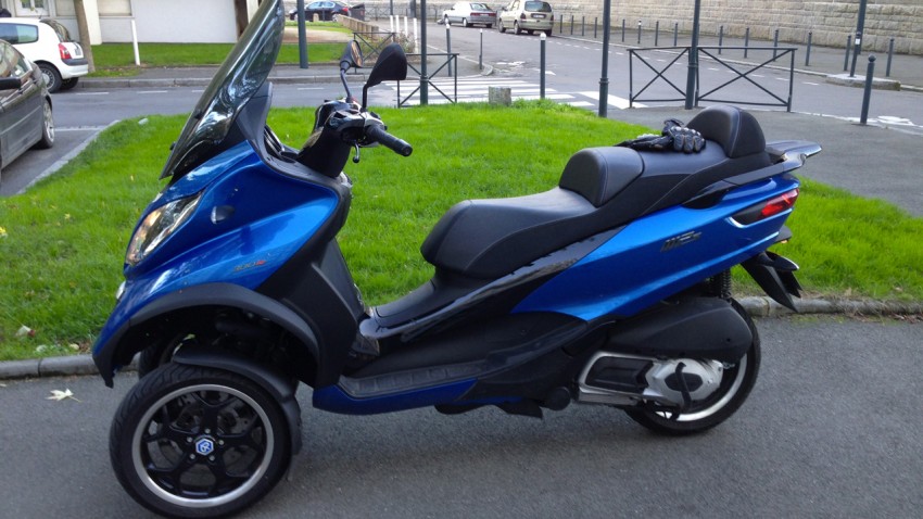 Scooter Piaggio MP3 300 Sport