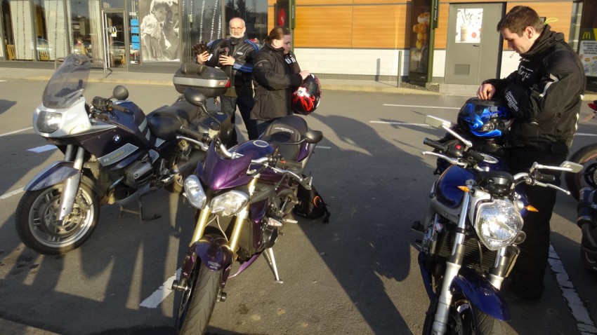 départ balade moto à Rennes