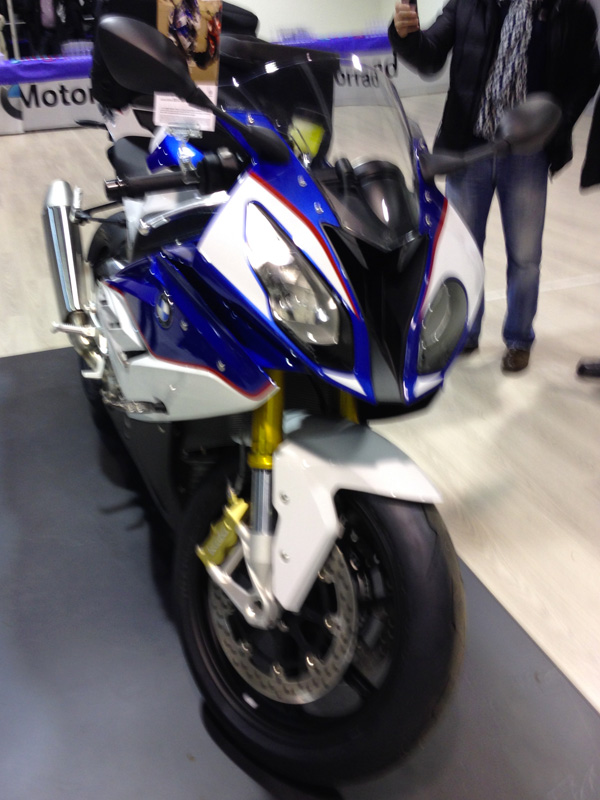 nouvelle face avant du S1000RR 2015