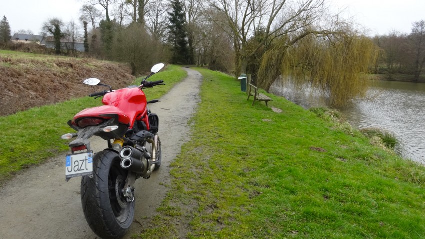 belle moto italienne