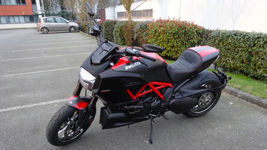 Ducati Diavel Carbon de David Jazt