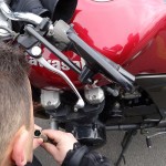 faux contact sur les bougies du moteur de moto