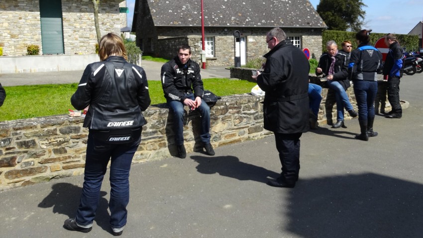 pique nique en plein soleil en Bretagne