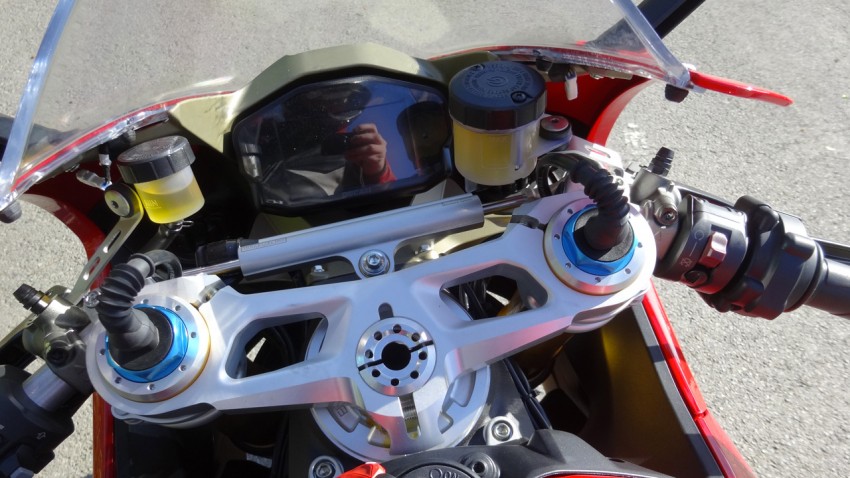 position de conduite sur la Panigale 1299 S