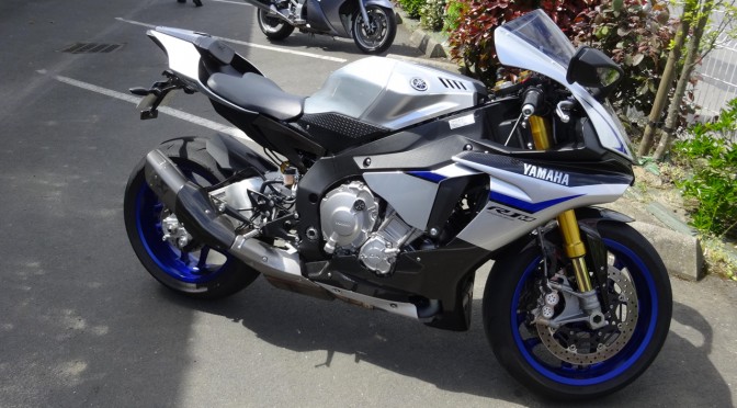 Essai moto Yamaha R1M chez Planete Yam Rennes