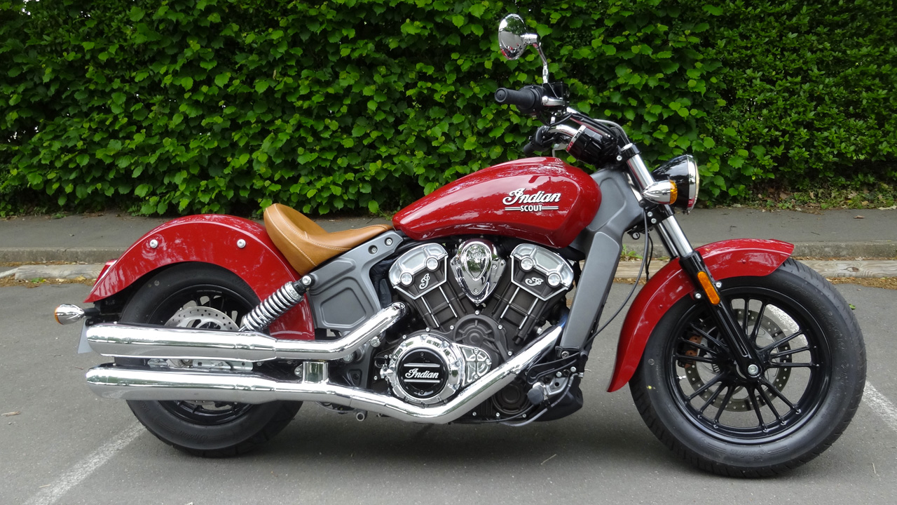 Indian Scout rouge 2015