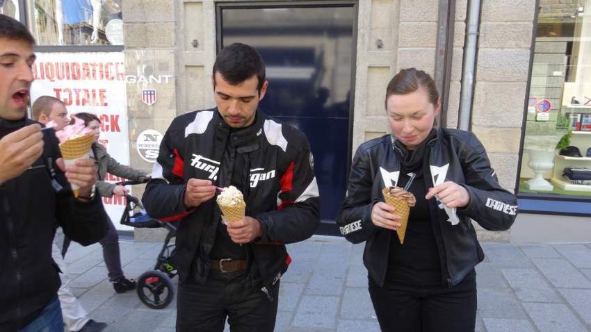 manger une glace à Saint-Malo