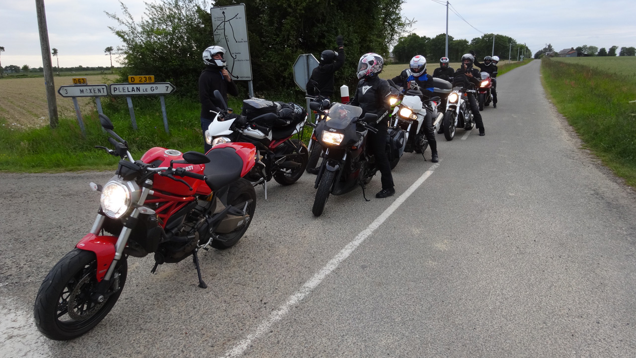 groupe de motard en Bretagne