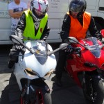 Mademoiselle Laura de Rennes en Ducati : essai moto