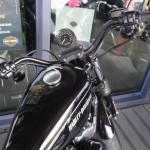 position de conduite sur le Nightster 1200 chez Harley Rennes