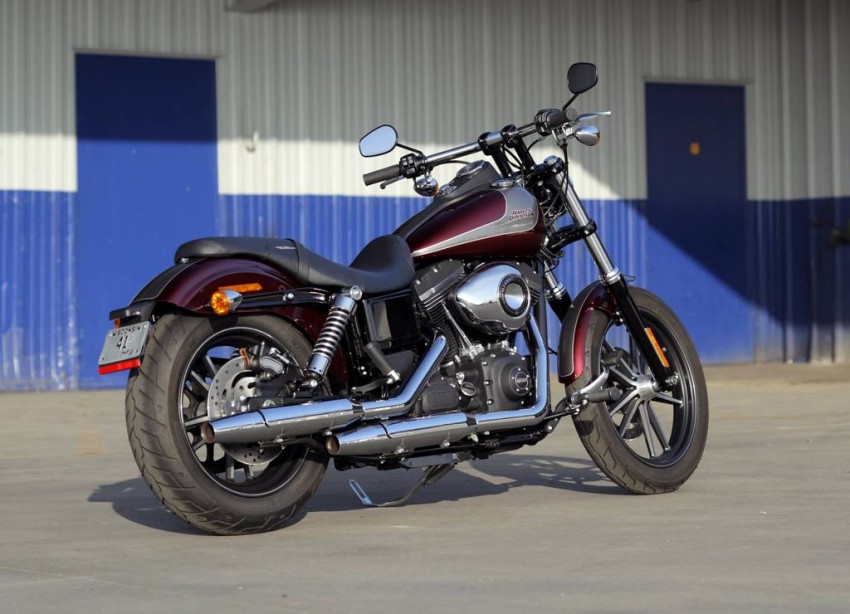 2015 Harley Davidson Street Bob 2014 spécial édition