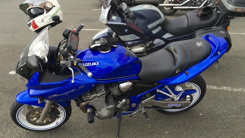 Suzuki Bandit 650 S bleue