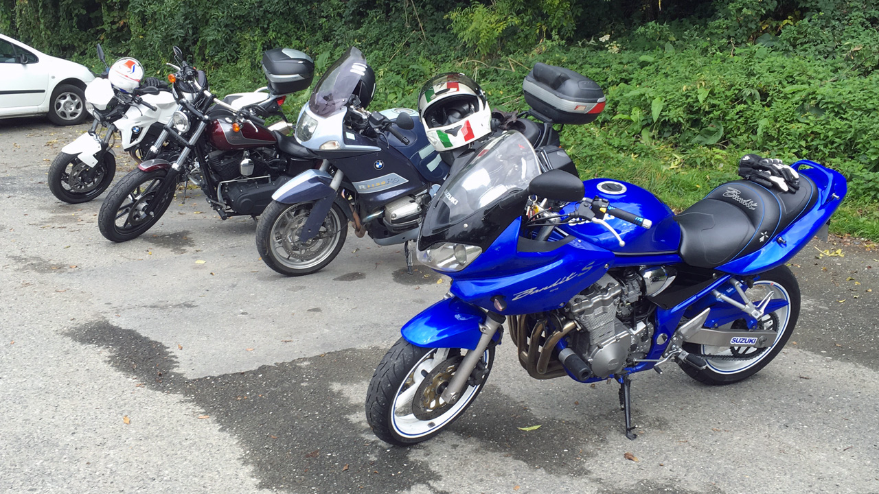 pause motarde à Léhon près de Dinan