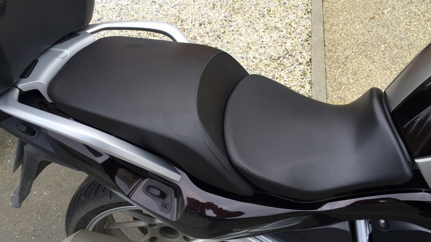 selle super confortable sur le RT 1200 : chauffante