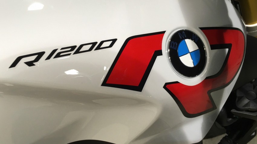 logo R1200R : moto BMW