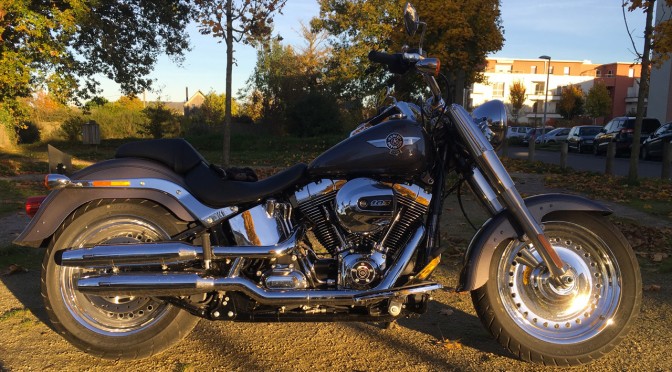 Conduite cruise sur le Fat Boy Harley Davidson