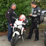 Brice et Jean-Claude autour du Street Triple