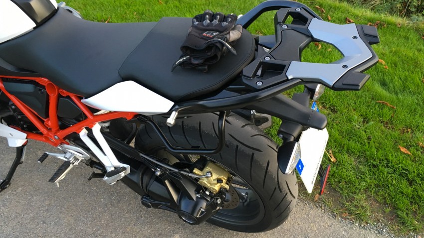 porte paquet sur le R1200R