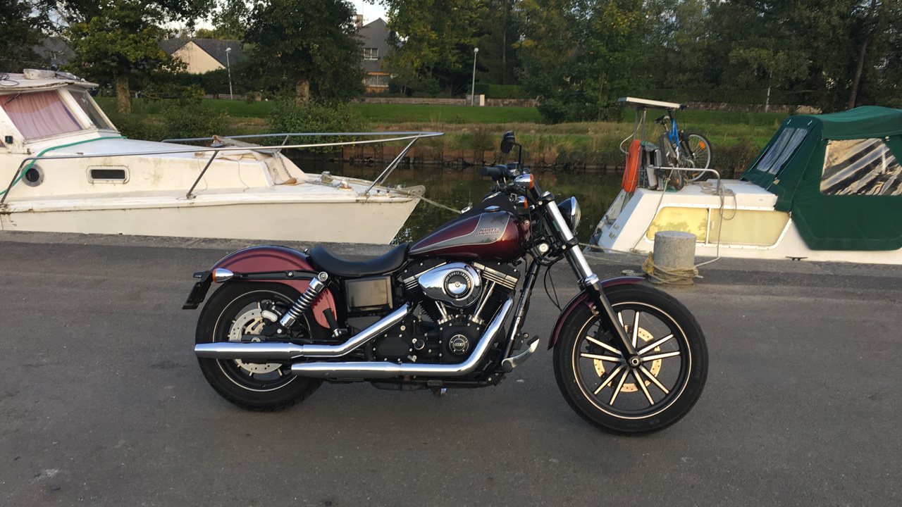 Harley Davidson Street Bob de David Jazt