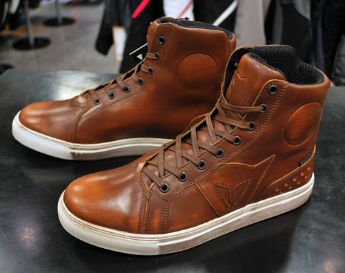 Street Rocker D-WP Shoes Tan