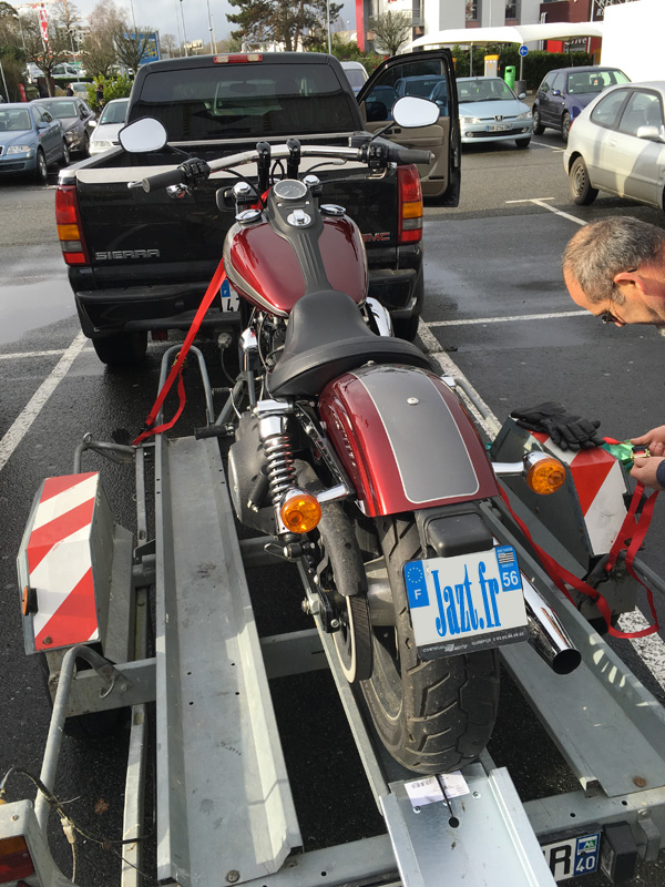 Remorque moto : Guide et conseils d'utilisation - Moto-station