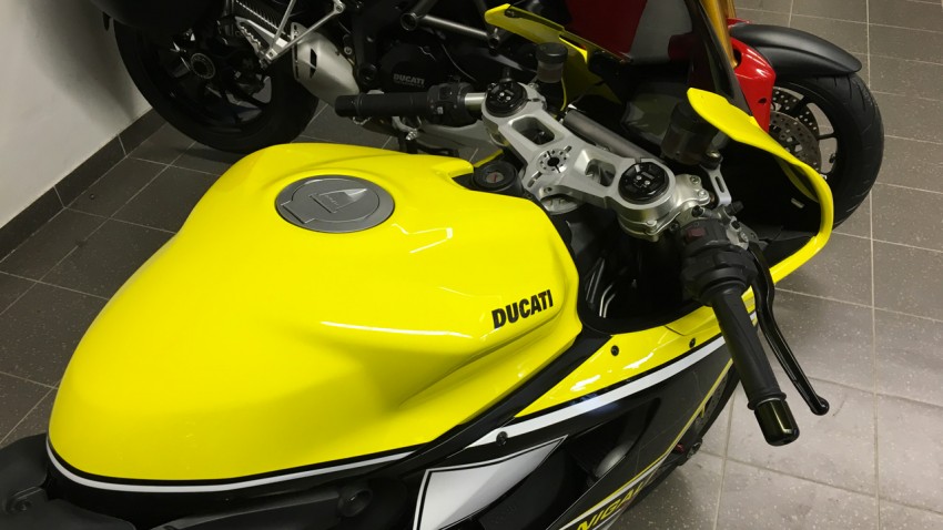 Ducati 899 jaune