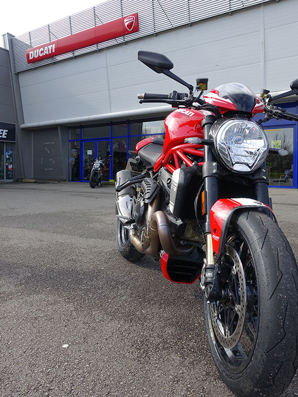 Acheter Ducati Monster 1200 R chez City Bike Laval