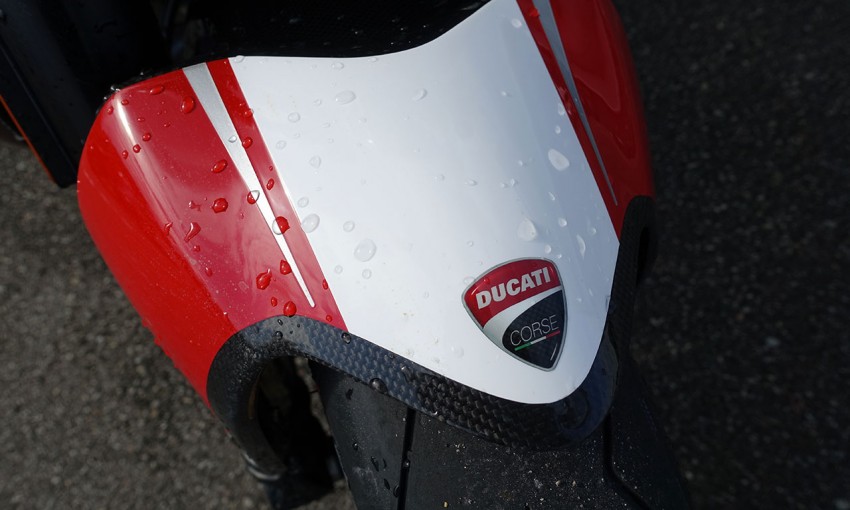 garde boue avant court sur le 12R Ducati
