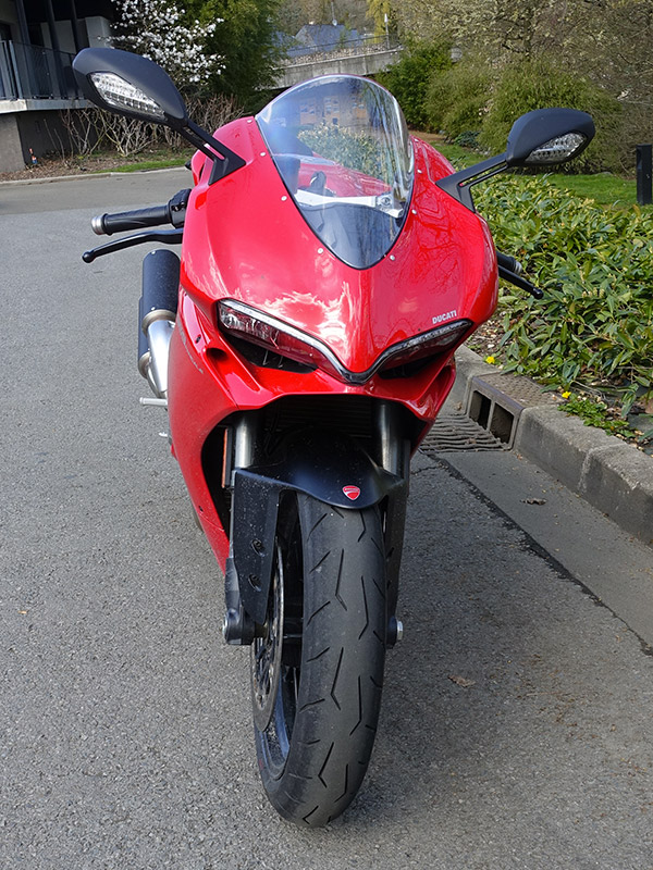 moto sportive Ducati 959 Panigale à Laval