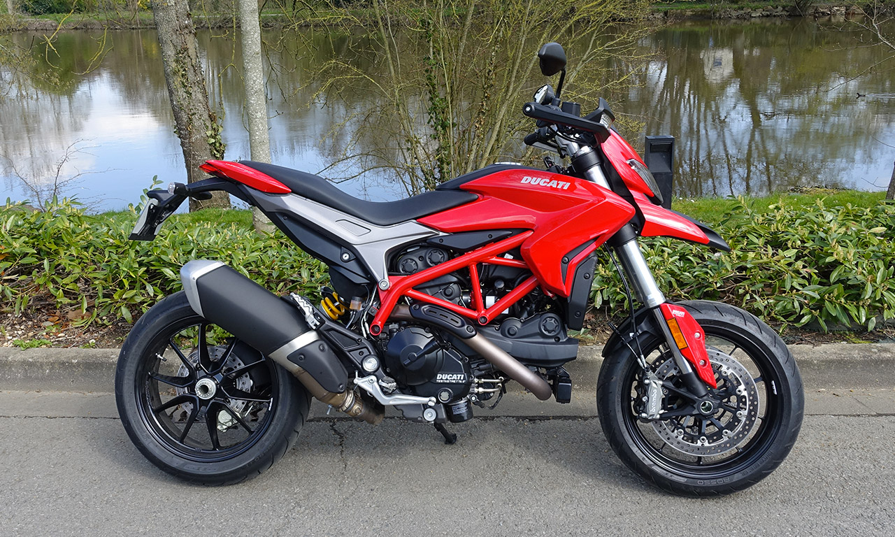 Ducati Hypermotard 939 chez City Bike Laval