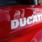 Ducati rouge