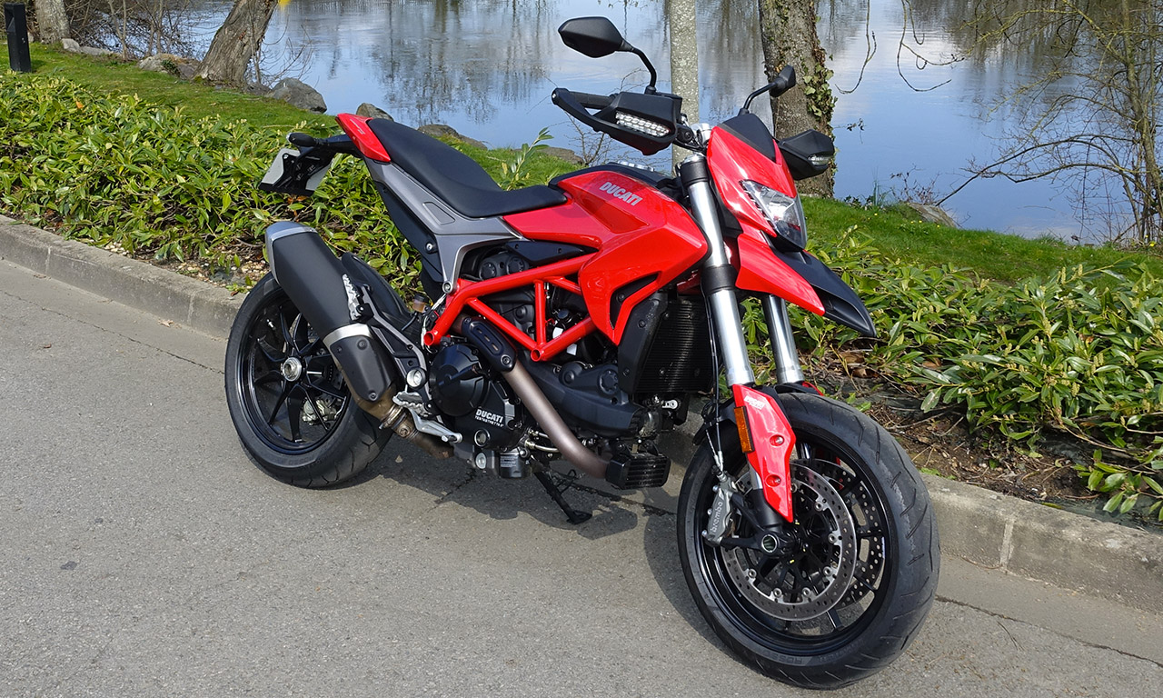 Ducati Hypermotard 939