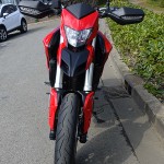 face avant de l'hypermotard 939 2016