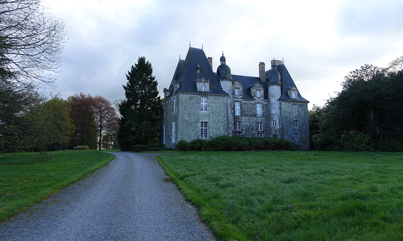 Chateau de montmuran