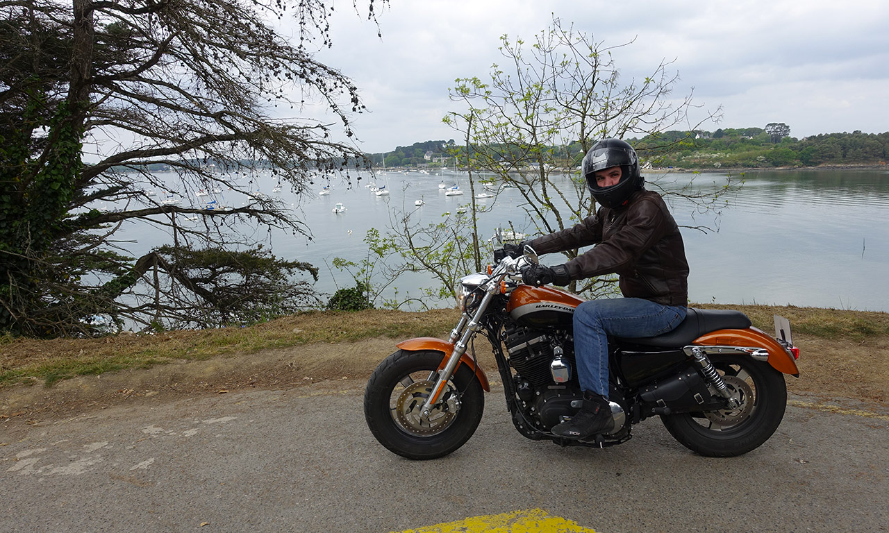 Florent sur son Harley Davidson