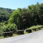 route sinueuse en longeant la Dordogne