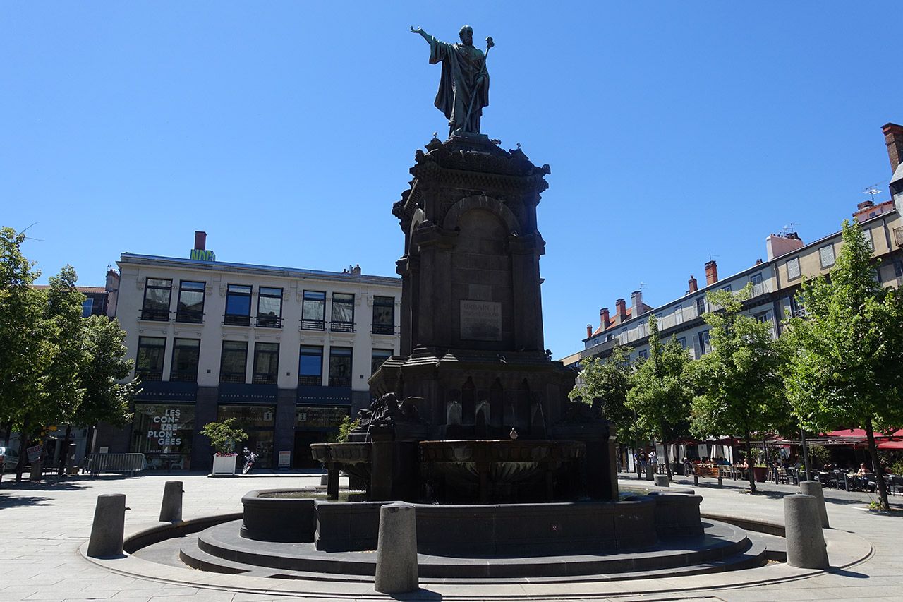 Statue Urbain 2 à Clermont Ferrand