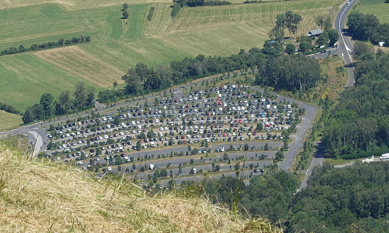 parking au Puy de Dôme