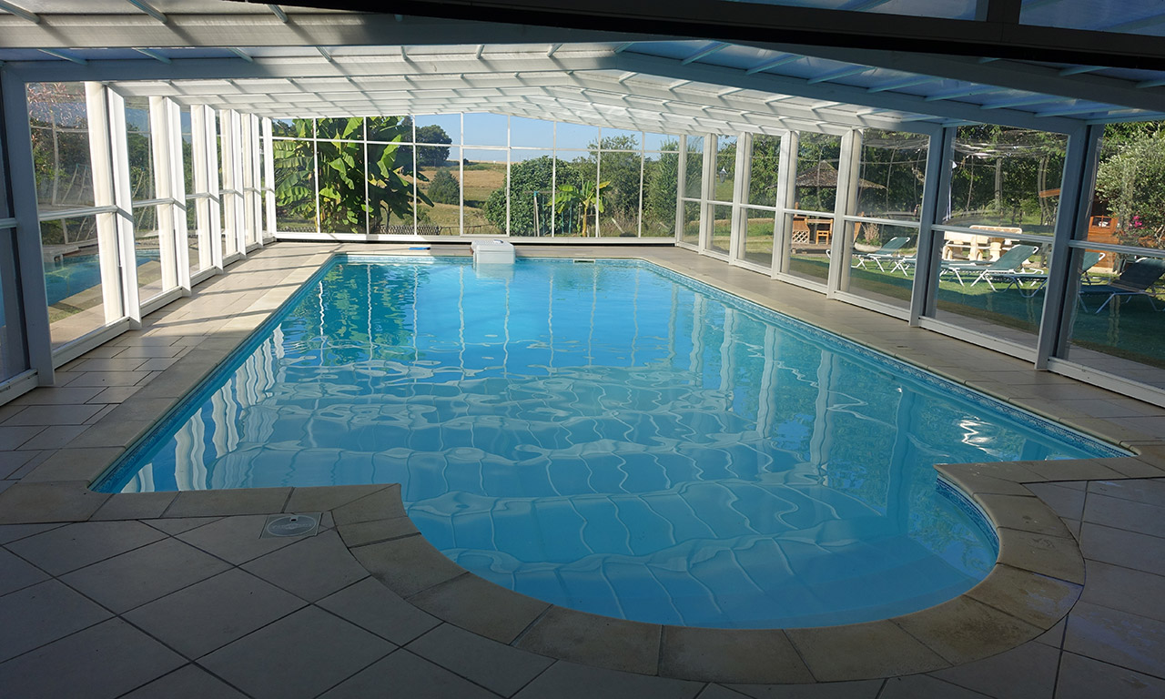 piscine à la ferme Laupillère à Sarrazac