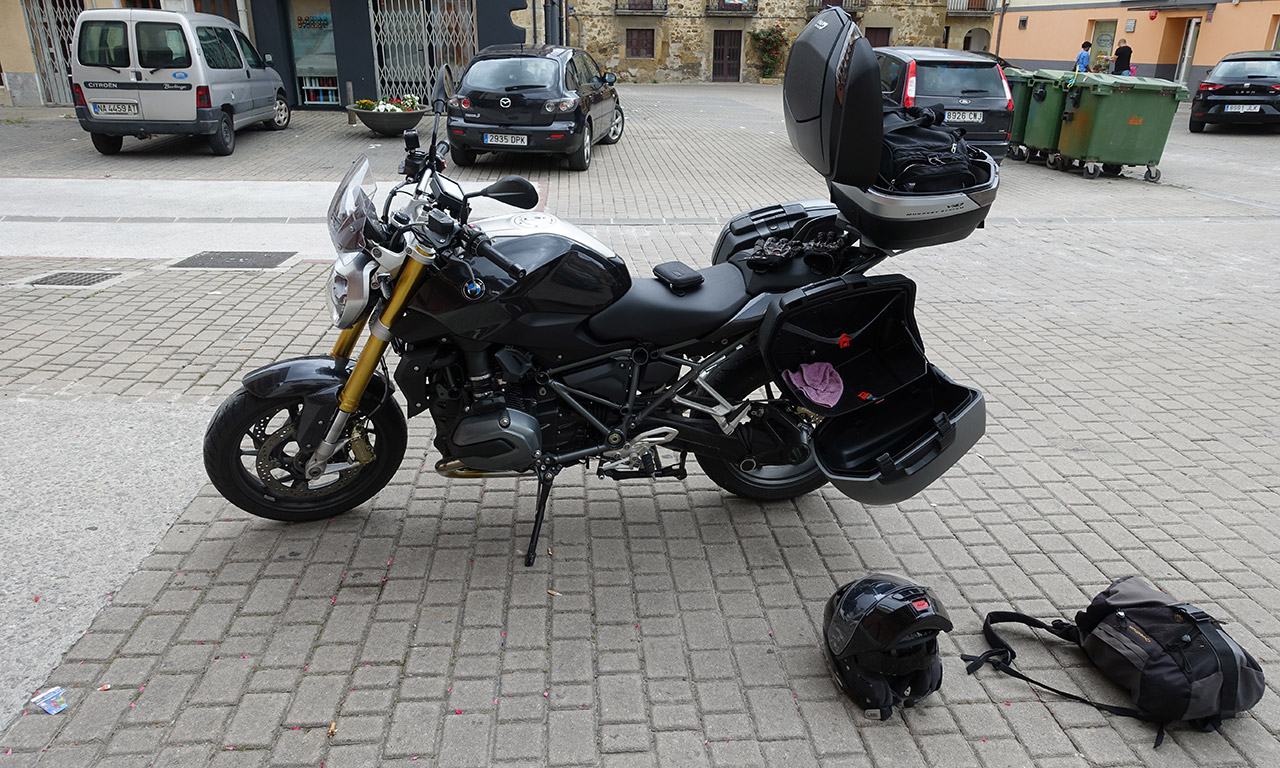 Moto équipée pour rouler en Espagne